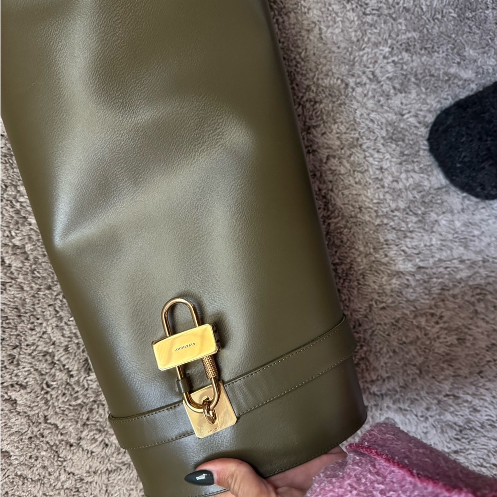 Givenchy Shark Boots Olive Green - Picture 8 of 10